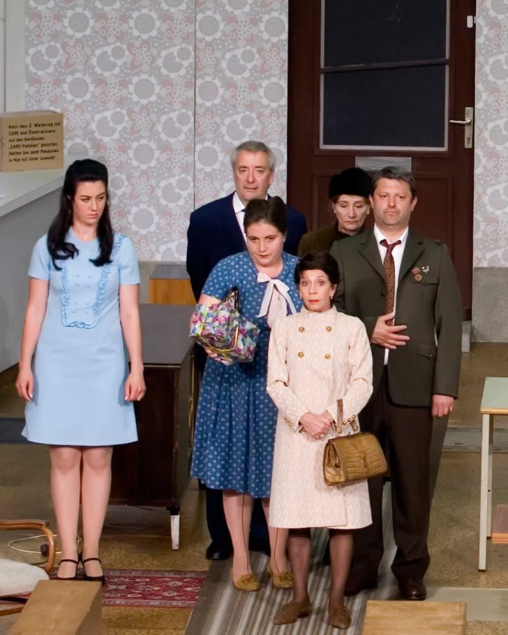 Christoph Marthaler - Anna Viebrock | «Ρήζενμπουτσμπαχ - Μία μόνιμη αποικία»